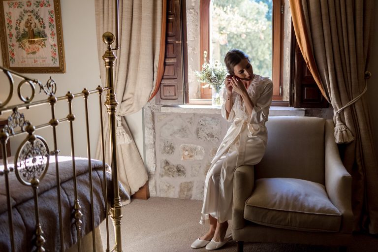 preparativos de boda con dos fotógrafos
